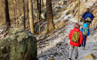 winter hiking with kids