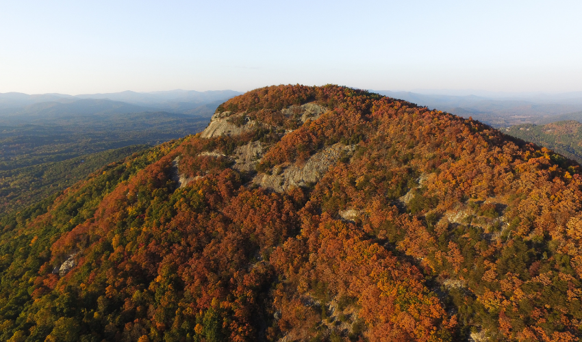 closest mountains to helen, mount yonah