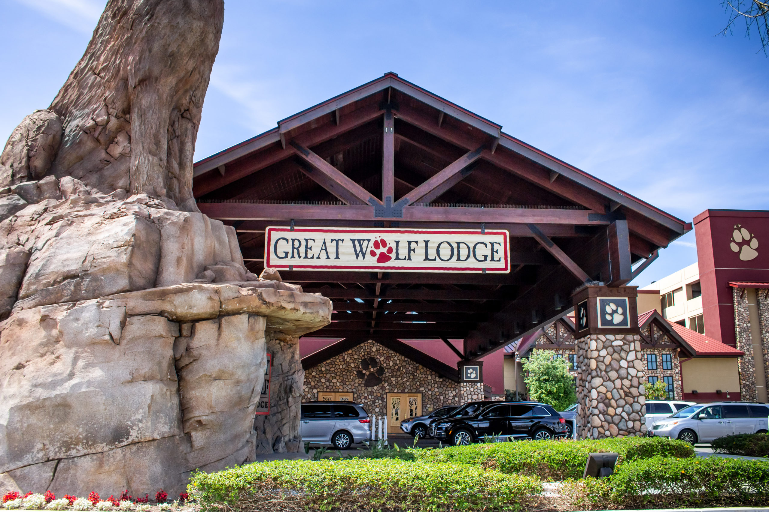 Great wolf lodge save money